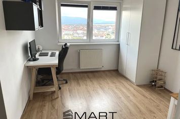 Apartament 3 camere de vanzare VASILE AARON - Sibiu anunturi imobiliare Sibiu