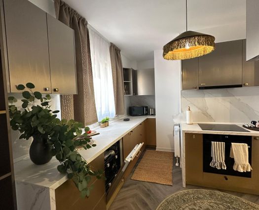Apartament 3 camere Mihai Viteazu, 94 mp