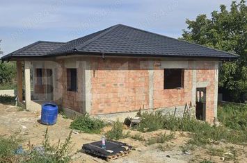 Casă - 4 camere de vanzare IASI - Iasi anunturi imobiliare Iasi