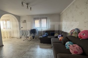 Casă - 4 camere de vanzare BACAU - Bacau anunturi imobiliare Bacau