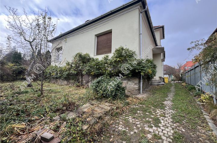 Casă - 4 camere de vanzare CALEA POPLACII - Sibiu anunturi imobiliare Sibiu