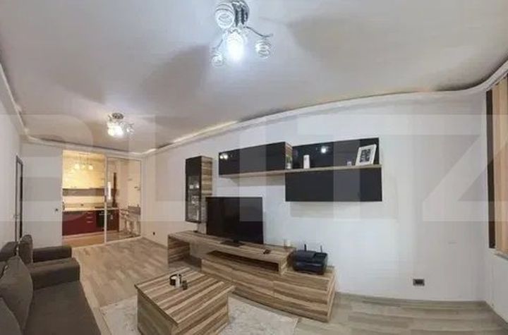 Apartament 3 camere de vanzare TRACTORU - Brasov anunturi imobiliare Brasov