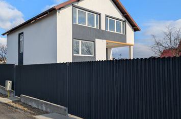 Casă - 4 camere de vanzare BACAU - Bacau anunturi imobiliare Bacau