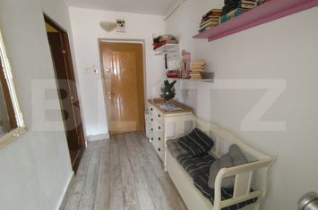 Apartament 3 camere de vanzare CUGIR - Alba anunturi imobiliare Alba