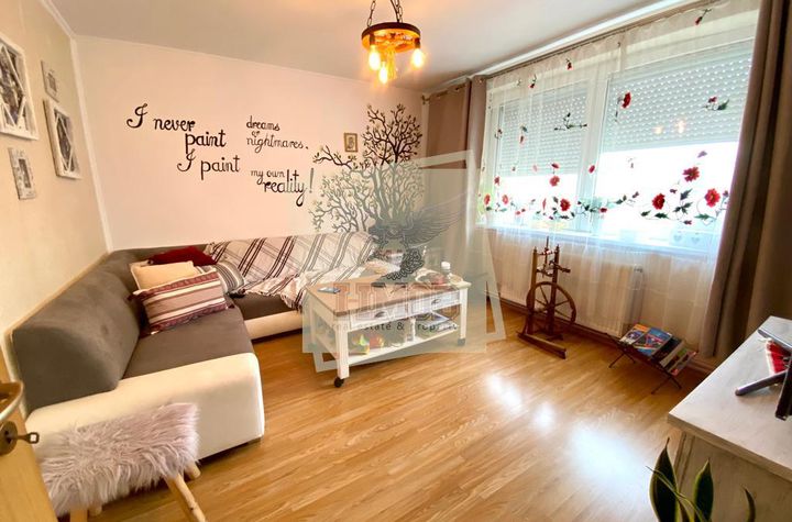 Apartament 3 camere de vanzare TEREZIAN - Sibiu anunturi imobiliare Sibiu