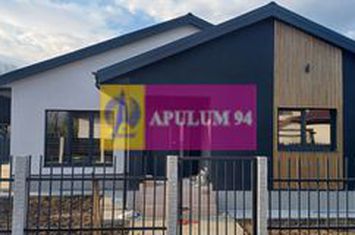 Gulia, casă 4 camere parter, 107 mp utili, curte 500, între 2 păduri anunturi imobiliare Dambovita
