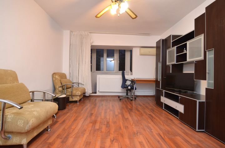 Garsonieră de inchiriat VITAN - Bucuresti anunturi imobiliare Bucuresti