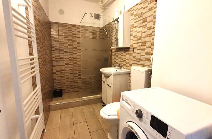 Inchiriez apartament de 2 camere pe Mihai Viteazu, Centru Cluj! anunturi imobiliare Cluj