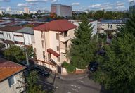650.000 €, Vilă