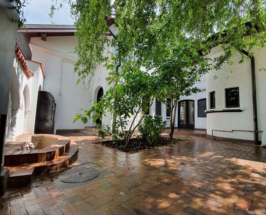 Vilă 7 cam Dacia, 220 mp, P+1