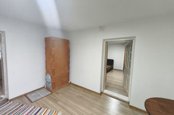 Casă - 2 camere de vanzare SIRET - Suceava anunturi imobiliare Suceava