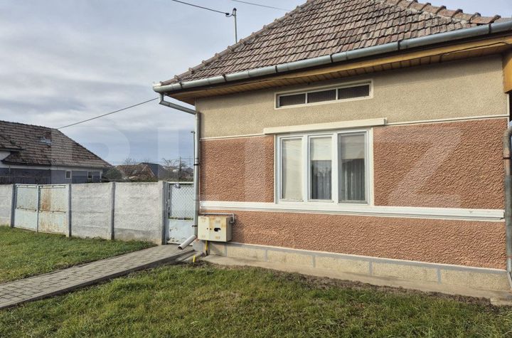 Casă - 3 camere de vanzare NAZNA - Mures anunturi imobiliare Mures