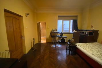 Vanzare garsoniera parter vila D+P+2 Cotroceni metrou Eroilor anunturi imobiliare Bucuresti