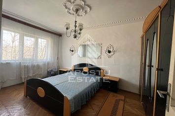Apartament cu 3 camere, decomandat, situat in zona Sagului anunturi imobiliare Timis