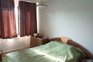 Apartament 3 camere de vanzare PLOIESTI - Prahova anunturi imobiliare Prahova