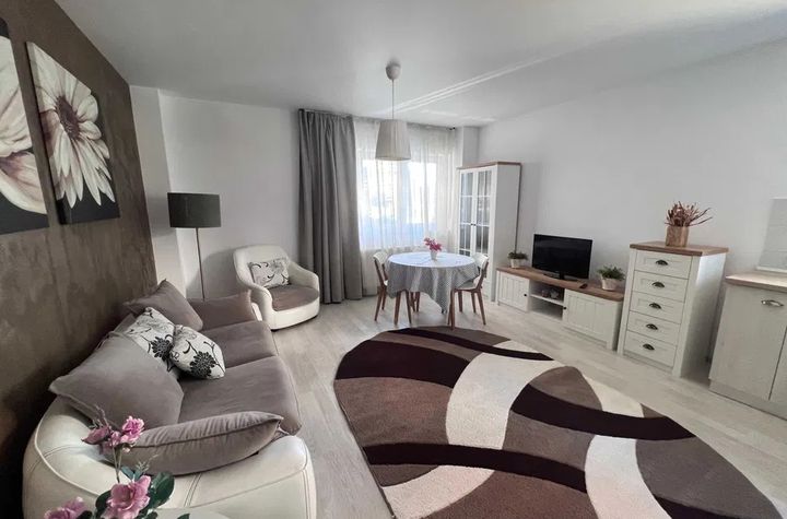Apartament 3 camere de vanzare TRACTORU - Brasov anunturi imobiliare Brasov