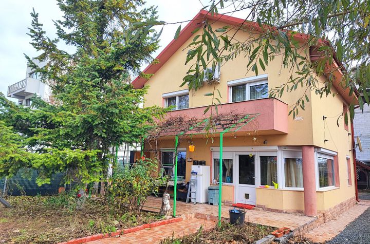 Vilă - 5 camere de vanzare MAMAIA-SAT - Constanta anunturi imobiliare Constanta