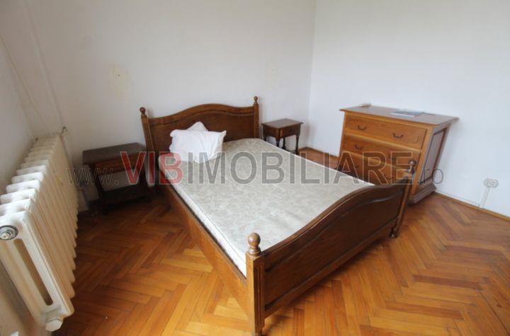 Piata Alba Iulia - Rond Alba Iulia - 2 camere - vedere bulevard anunturi imobiliare Bucuresti
