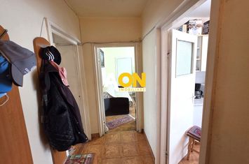 Apartament 3 camere, semidecomandat, parter, Cetate, strada Closca anunturi imobiliare Alba