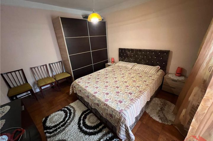 Apartament 2 camere de vanzare EST - Vrancea anunturi imobiliare Vrancea