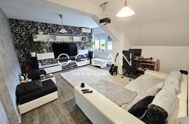 Apartament 3 camere de vanzare TEREZIAN - Sibiu anunturi imobiliare Sibiu