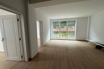 Apartament 3 camere de vanzare RADAUTI - Suceava anunturi imobiliare Suceava