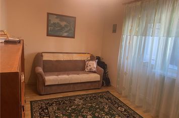Apartament 3 camere de vanzare CENTRAL - Vrancea anunturi imobiliare Vrancea