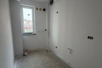 Garsonieră de vanzare RADAUTI - Suceava anunturi imobiliare Suceava