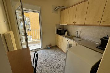 Garsonieră 28 mp, etaj 2 — centru Serres anunturi imobiliare Grecia
