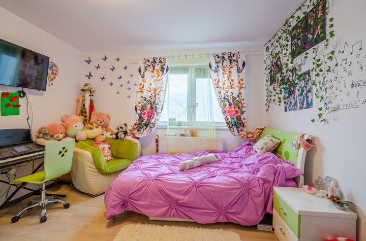 Vilă - 5 camere de vanzare SIBIU - Sibiu anunturi imobiliare Sibiu