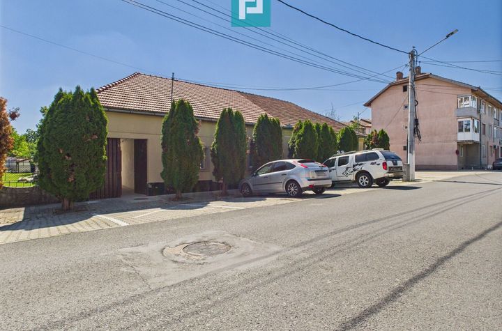 Casă cu 3 camere, anexe  locație Premium în Pecica anunturi imobiliare Arad