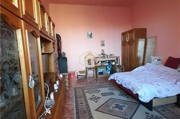 Apartament 2 camere de vanzare TITULESCU - Satu Mare anunturi imobiliare Satu Mare