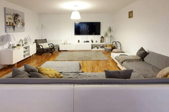 VILA DE VÂNZARE ZONA 0 anunturi imobiliare Prahova