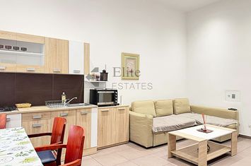 Apartament cu 2 camere Republicii | Palatul Apollo anunturi imobiliare Bihor