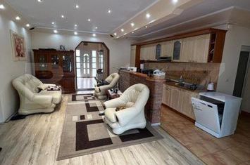 Vilă - 6 camere de vanzare SATU MARE - Satu Mare anunturi imobiliare Satu Mare