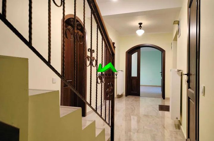 Casă - 6 camere de inchiriat TINERETULUI - Sibiu anunturi imobiliare Sibiu