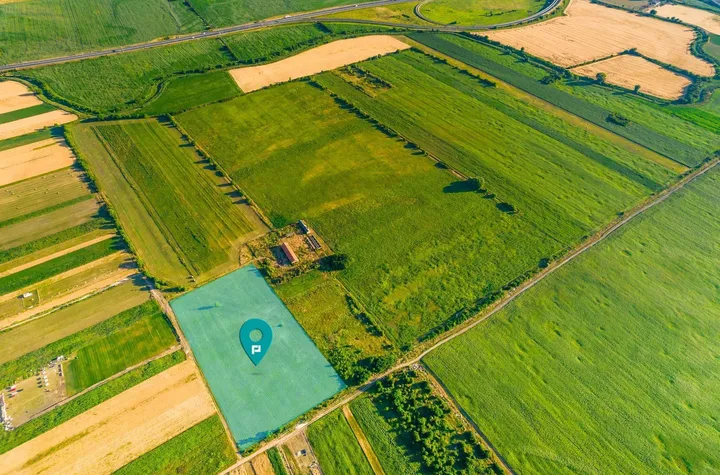 Teren de 10.000 mp situat în Bujac, Arad anunturi imobiliare Arad