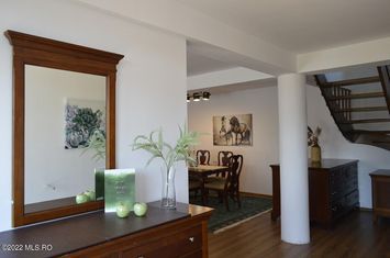 Casă - 4 camere de vanzare STEFANESTI - Arges anunturi imobiliare Arges