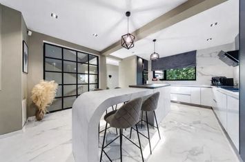 Vilă exclusivistă la intrare în Făget | 1000 mp teren | Panoramă spect anunturi imobiliare Cluj