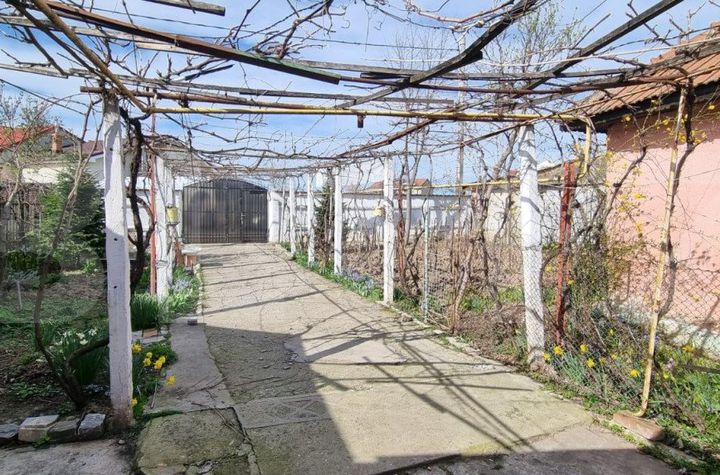 Casă - 5 camere de vanzare BARIERA VALCII - Dolj anunturi imobiliare Dolj
