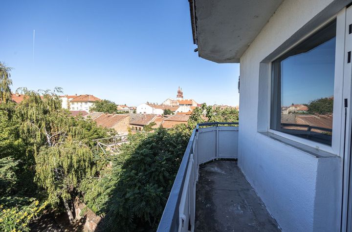 Apartament 2 camere - renovat - zona Piața Catedralei - COMISION 0% anunturi imobiliare Arad