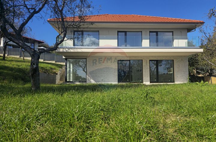Casa individuala, 5 camere, 60mp terase, teren 750mp, comision 0 anunturi imobiliare Cluj