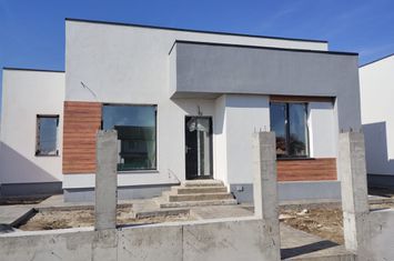 Casă - 4 camere de vanzare BERCENI - Bucuresti anunturi imobiliare Bucuresti