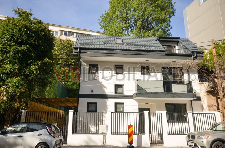 Parcul Carol - Eroii Revolutiei - vila 5 cam 321mp - teren 217mp - an 2024 anunturi imobiliare Bucuresti