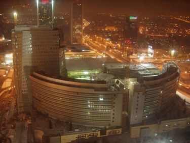 AEG construieşte un stadion nou şi un hotel în capitala Poloniei