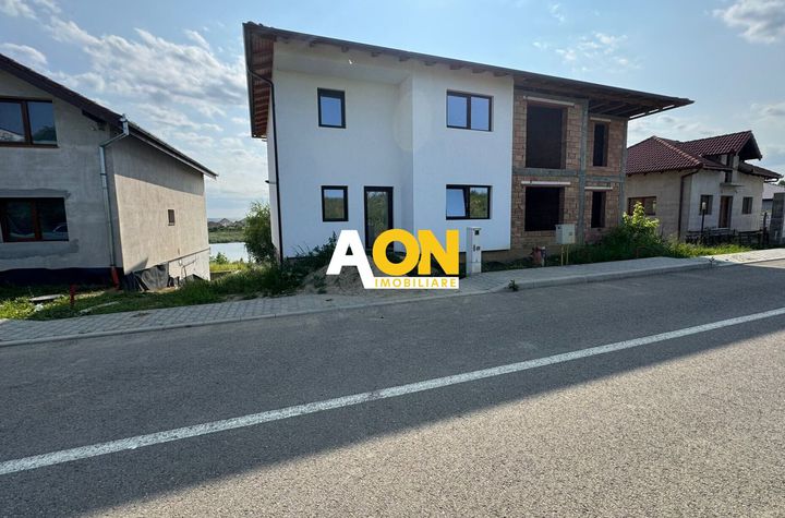 De vanzare apartament 3 camere, la vila, 130mp teren, Lac Chereteu anunturi imobiliare Alba