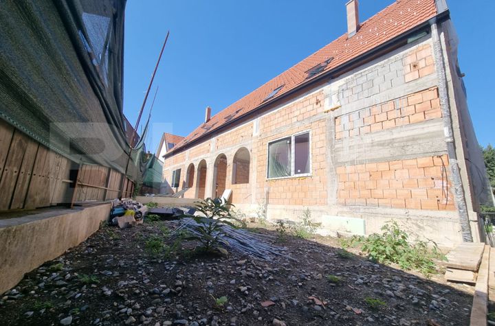Casă - 6 camere de vanzare CLUJ-NAPOCA - Cluj anunturi imobiliare Cluj