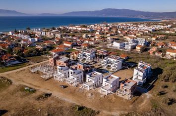 Apartament parter 63,63 mp — Paralia Ofriniou anunturi imobiliare Grecia