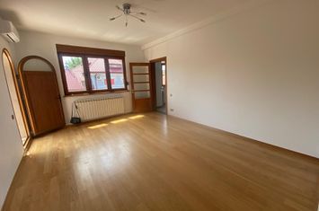 Inchiriere apartament cinci camere doua terase Cotroceni metrou Eroilor anunturi imobiliare Bucuresti