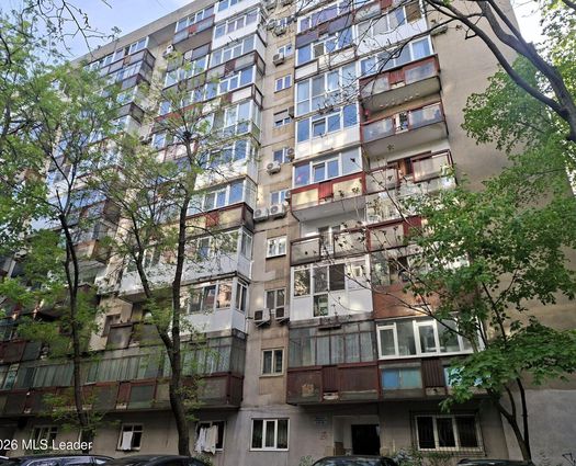 Apartament 2 camere Drumul Taberei, 49 mp